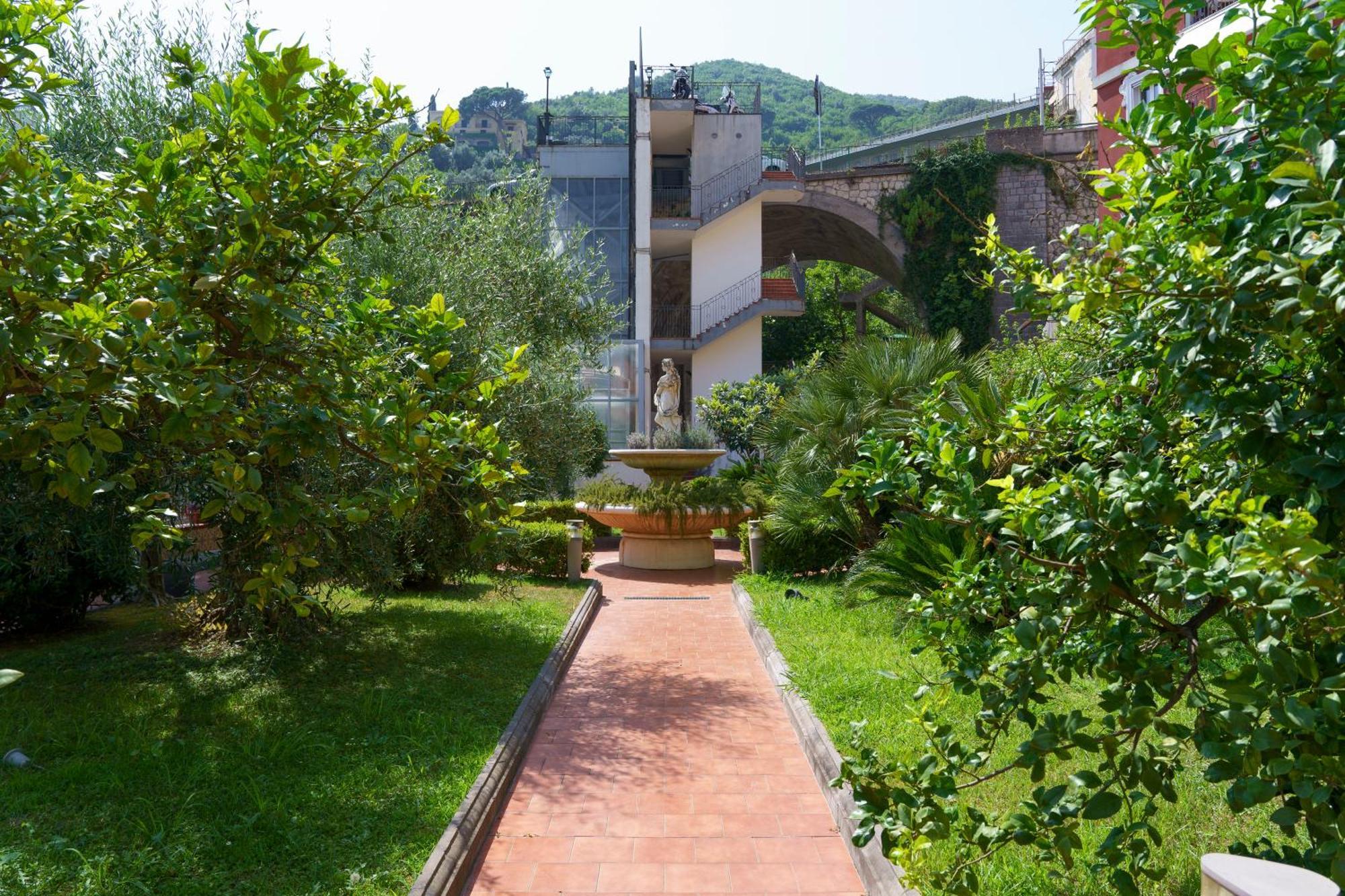 Suite Aphrodite - Exclusive Flat Salerno Exterior foto
