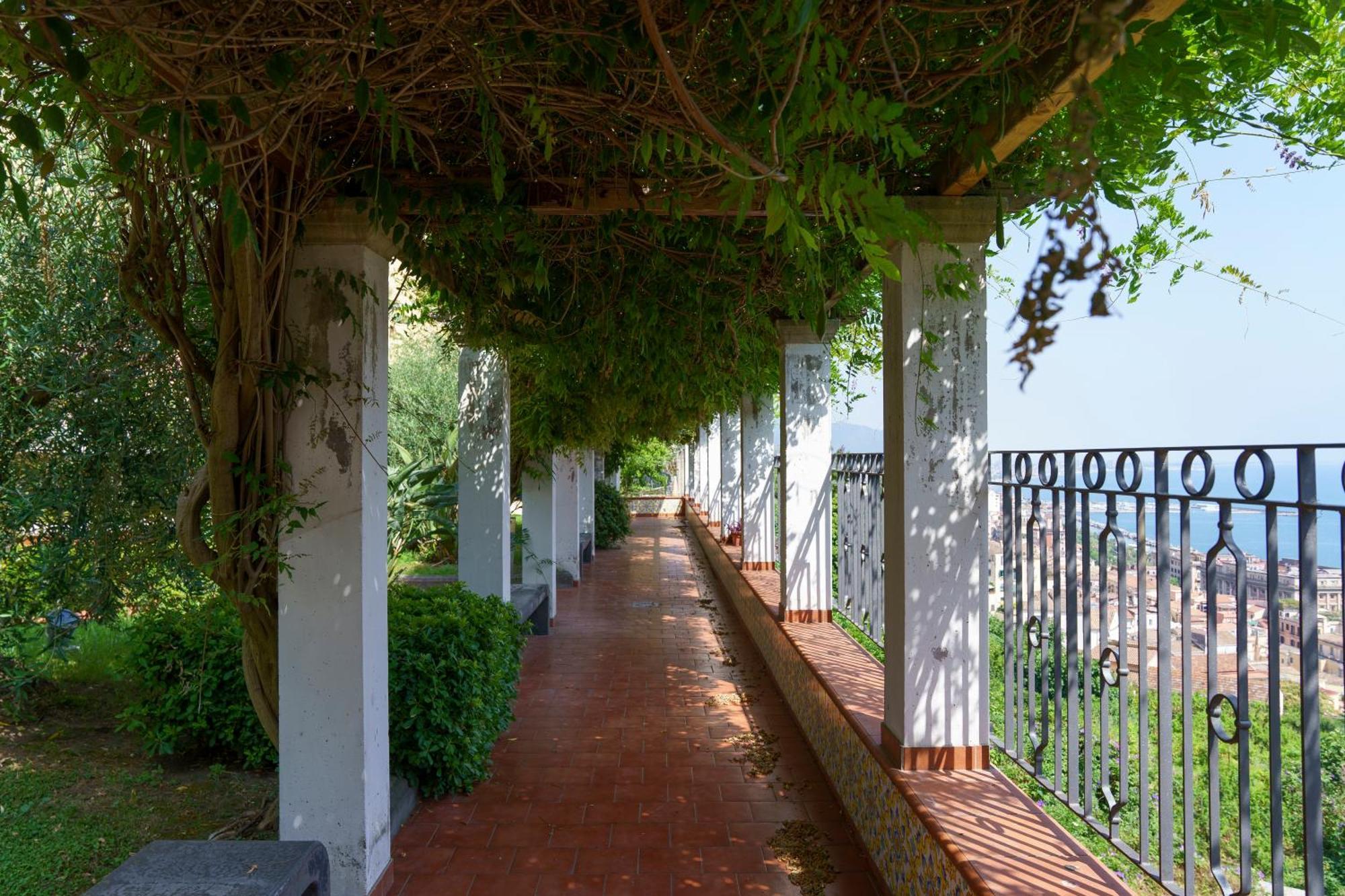 Suite Aphrodite - Exclusive Flat Salerno Exterior foto
